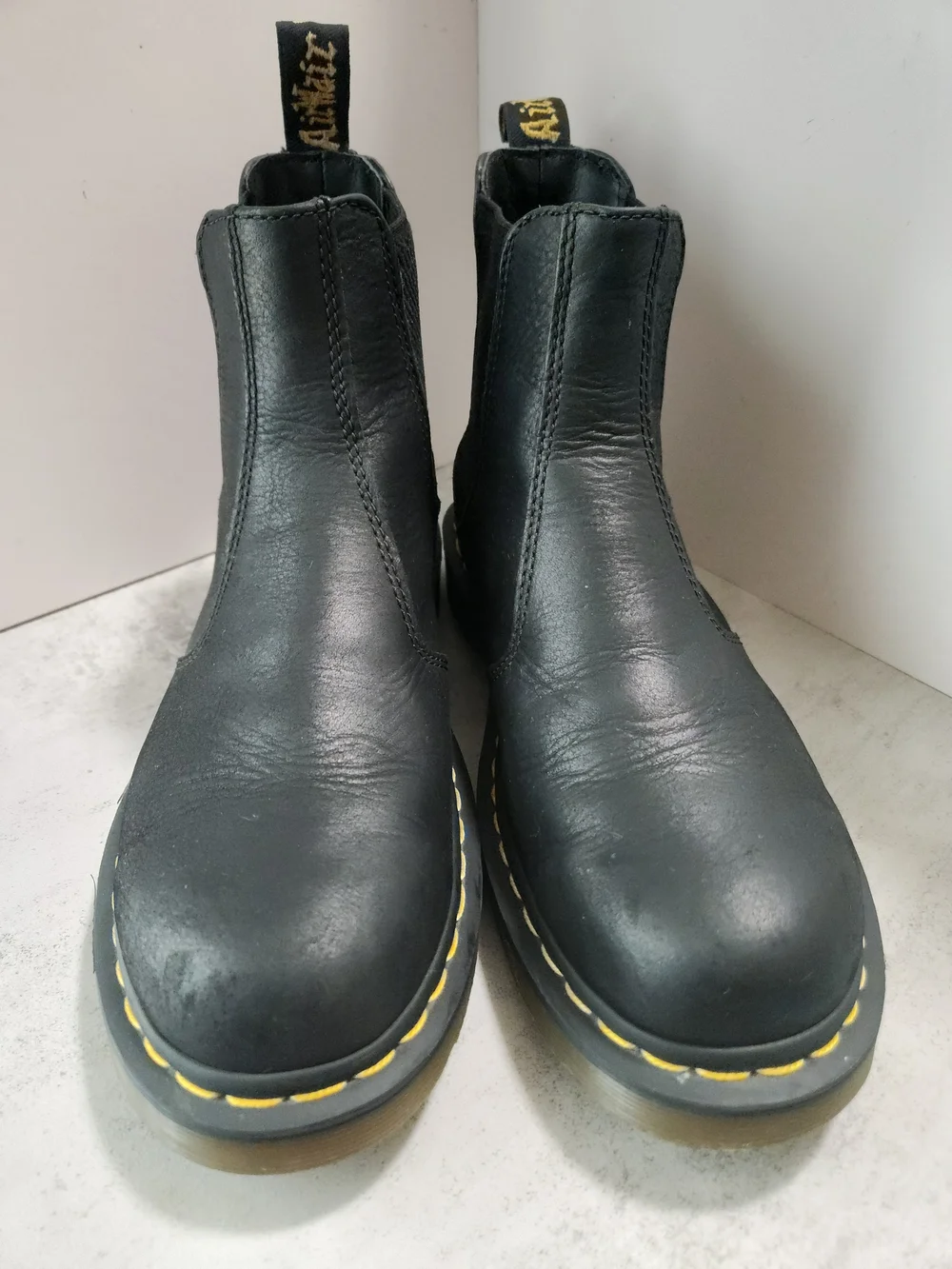 Dr. Martens 2976 Smooth Leather Chelsea Boots - Black US 8M/ 9W